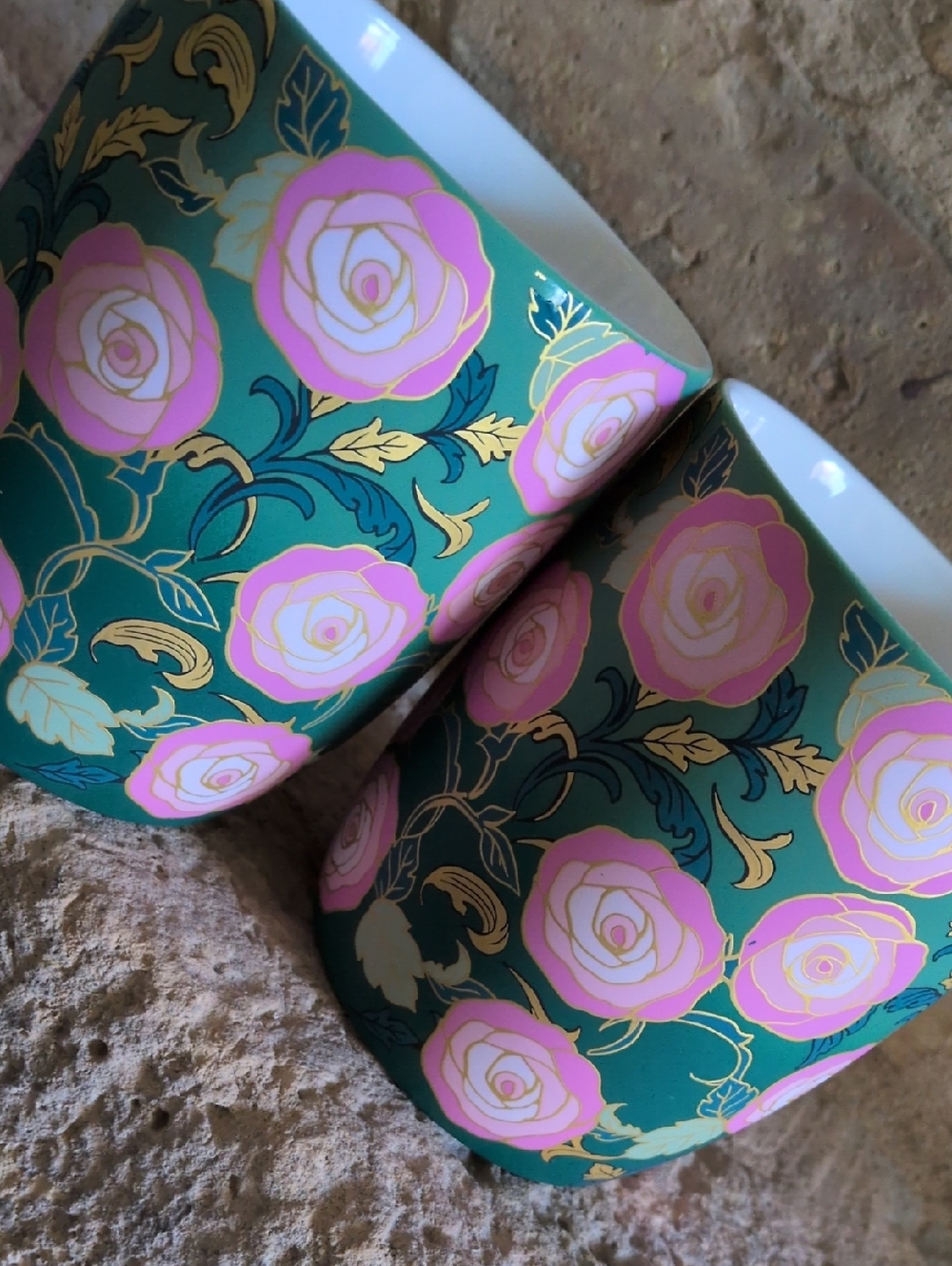 PETAL & PEARL I NWT Set of 2 Soft Touch Pink, Green, & Gold Floral Coffee Mugs - Picture 3 of 12